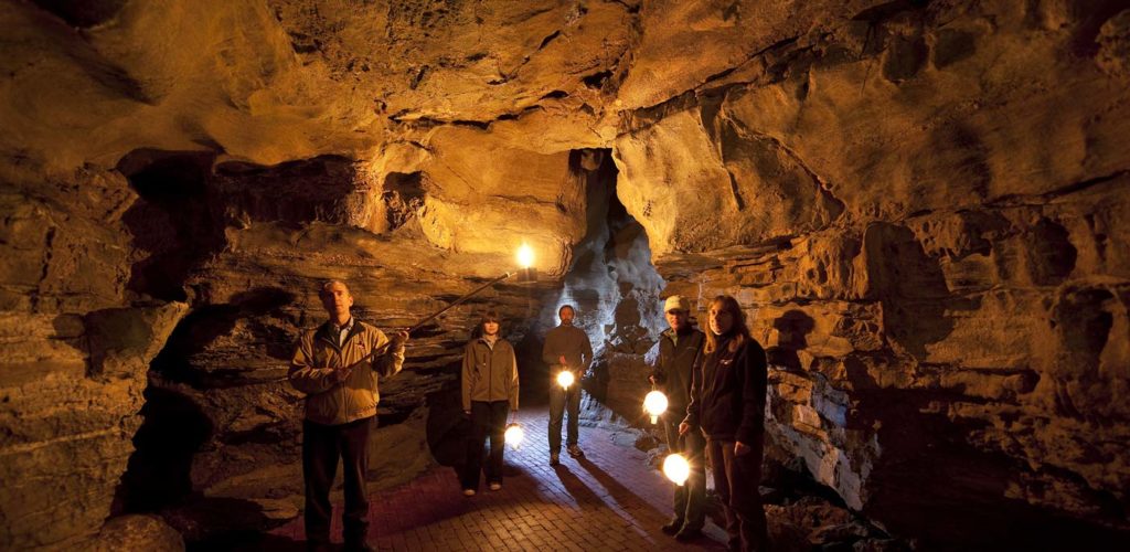 Family in Howe Caverns