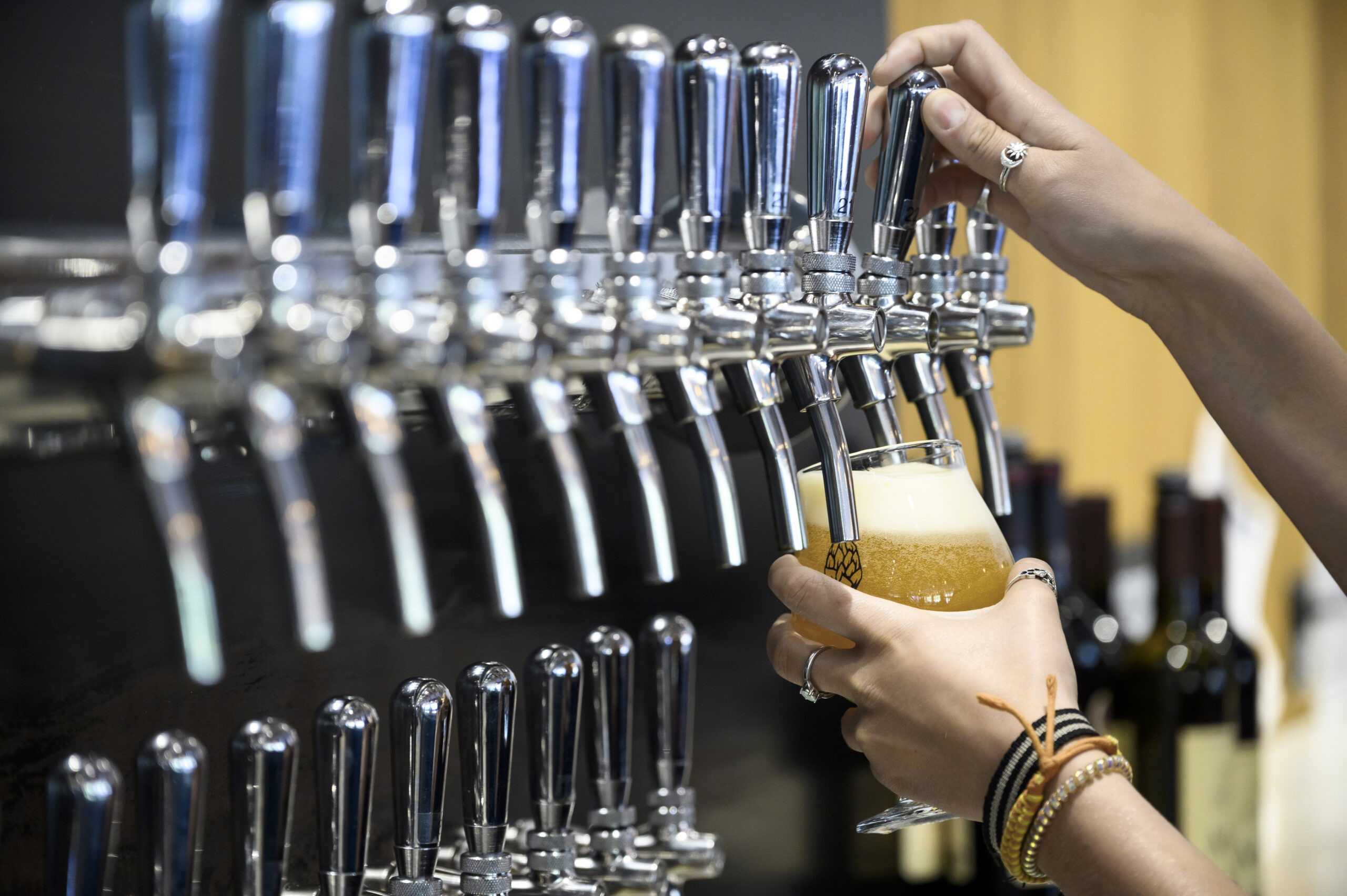Factory by Beer Tree Brewing Johnson City NY

NO model nor property releases.

20220721
220721_MitchW_0213